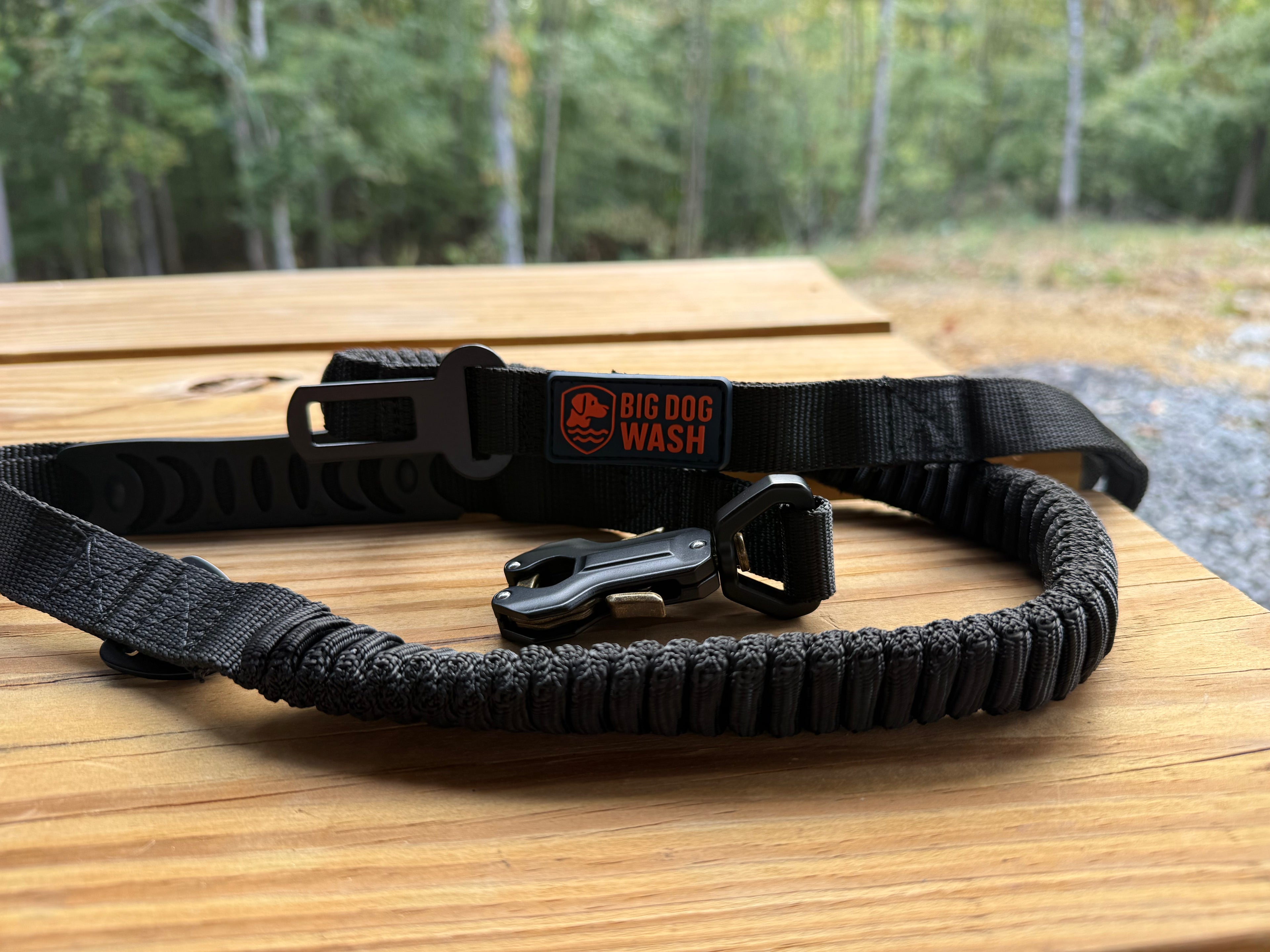 Anti-Pull Retractable Tactical Dog Leashes in Big Dog Wash Black